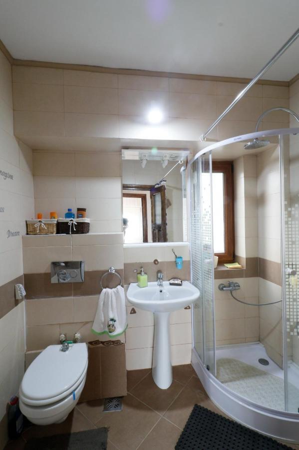 Danielle Apartament Iasi Luaran gambar
